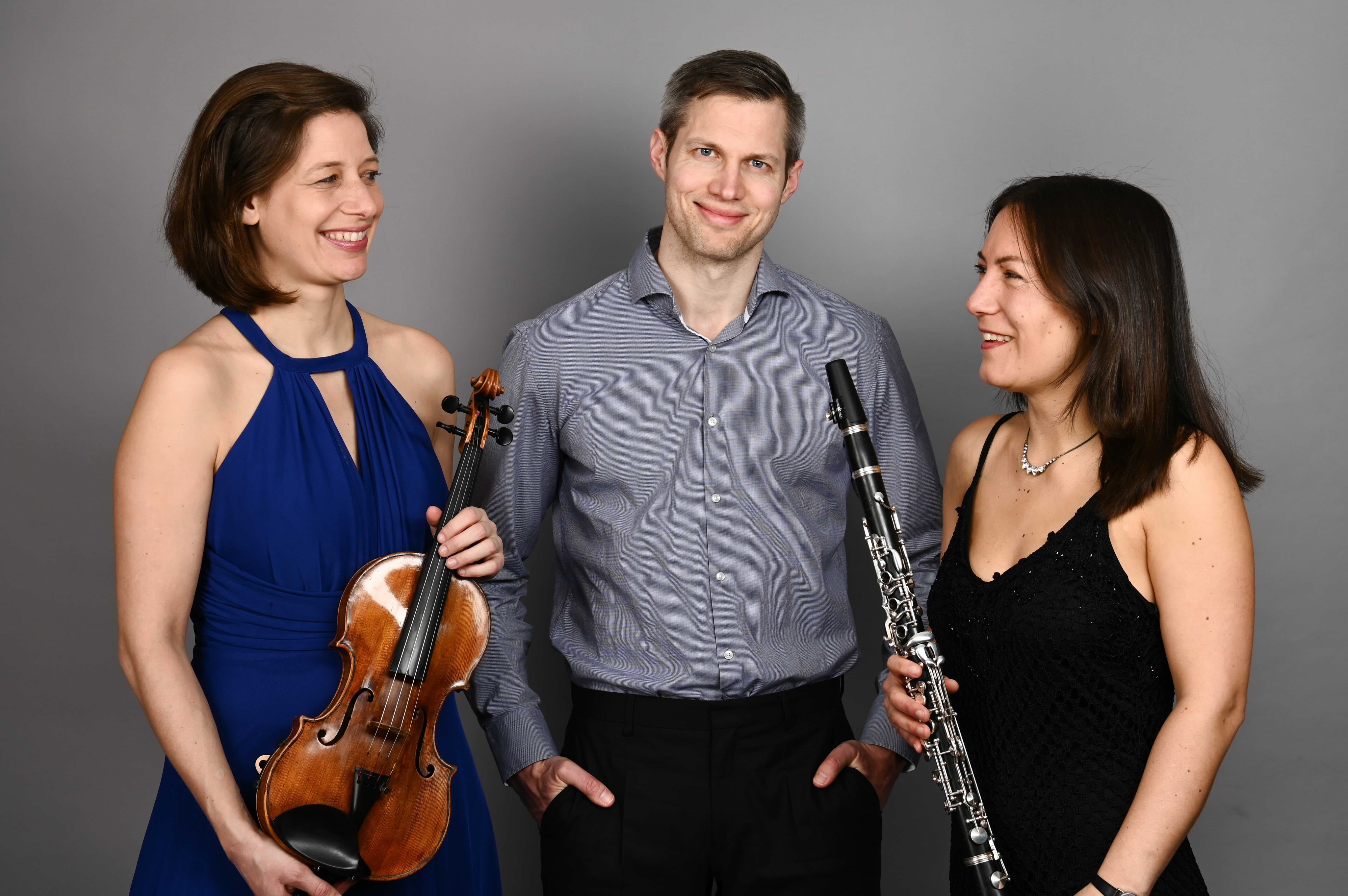 2024 Höchstädt Konzert Trio Schmuck 2 Foto Studioline Photography