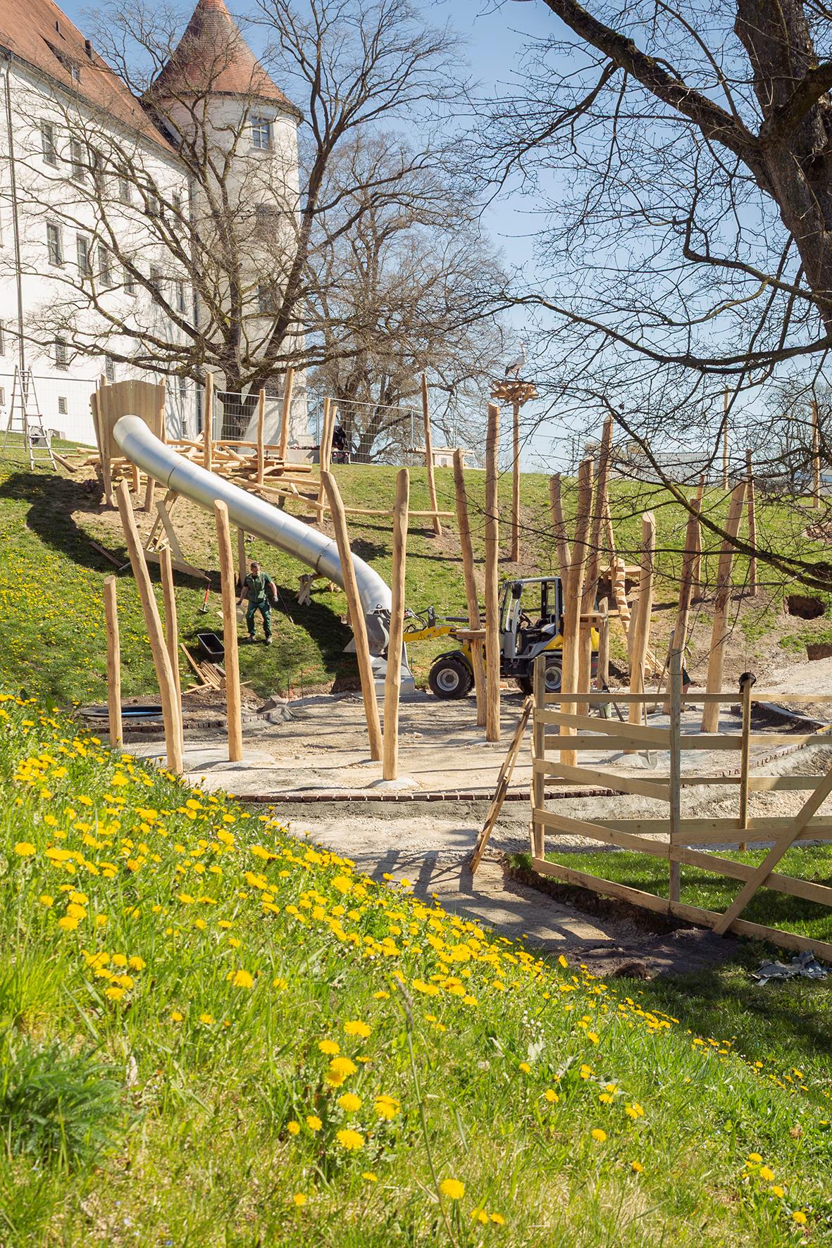 Spielplatzfest: Hurra, der Spielplatz ist fertig!