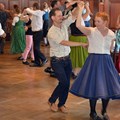 Nach zwei Jahren Corona-Pause startet die Beratungsstelle für Volksmusik des Bezirks Schwaben heuer wieder die Tanzsaison - Foto: Beate Bentele